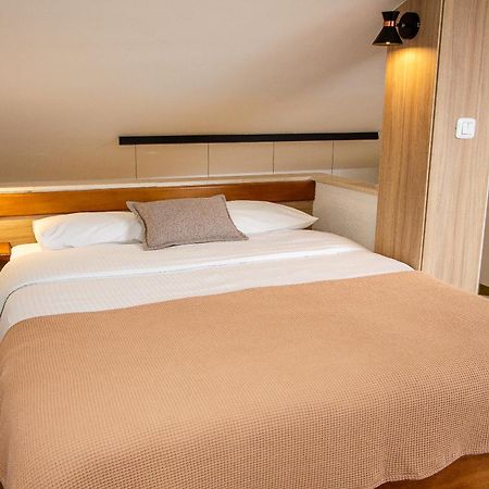 Guest House Jedro Petrovac المظهر الخارجي الصورة