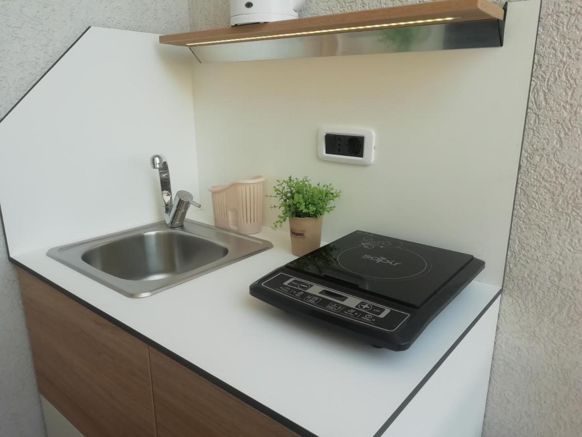 Guest House Jedro Petrovac المظهر الخارجي الصورة